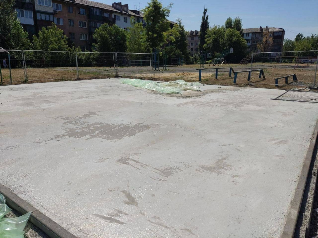Воркаут площадка в Макеевке.jpg
